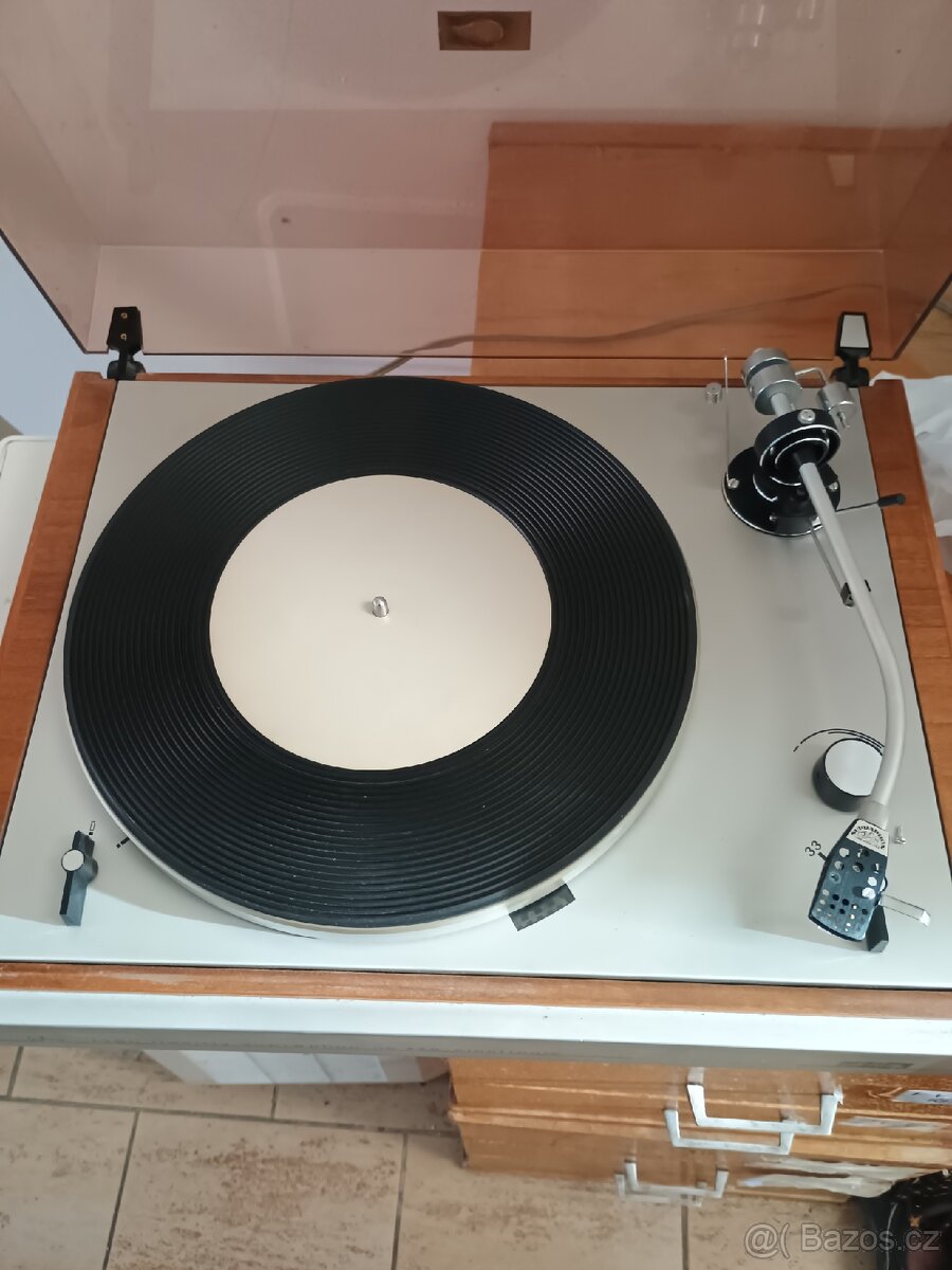 Gramofon Tesla NC 440 - 4