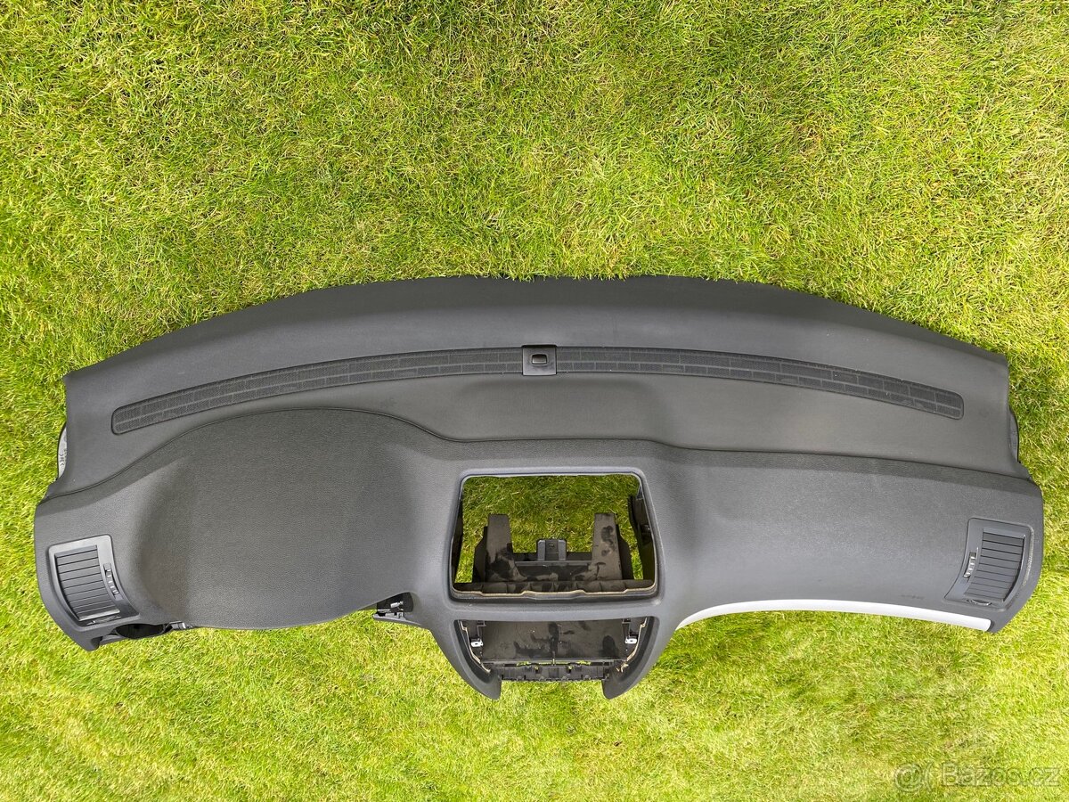 Octavia 2 Palubní deska - 4