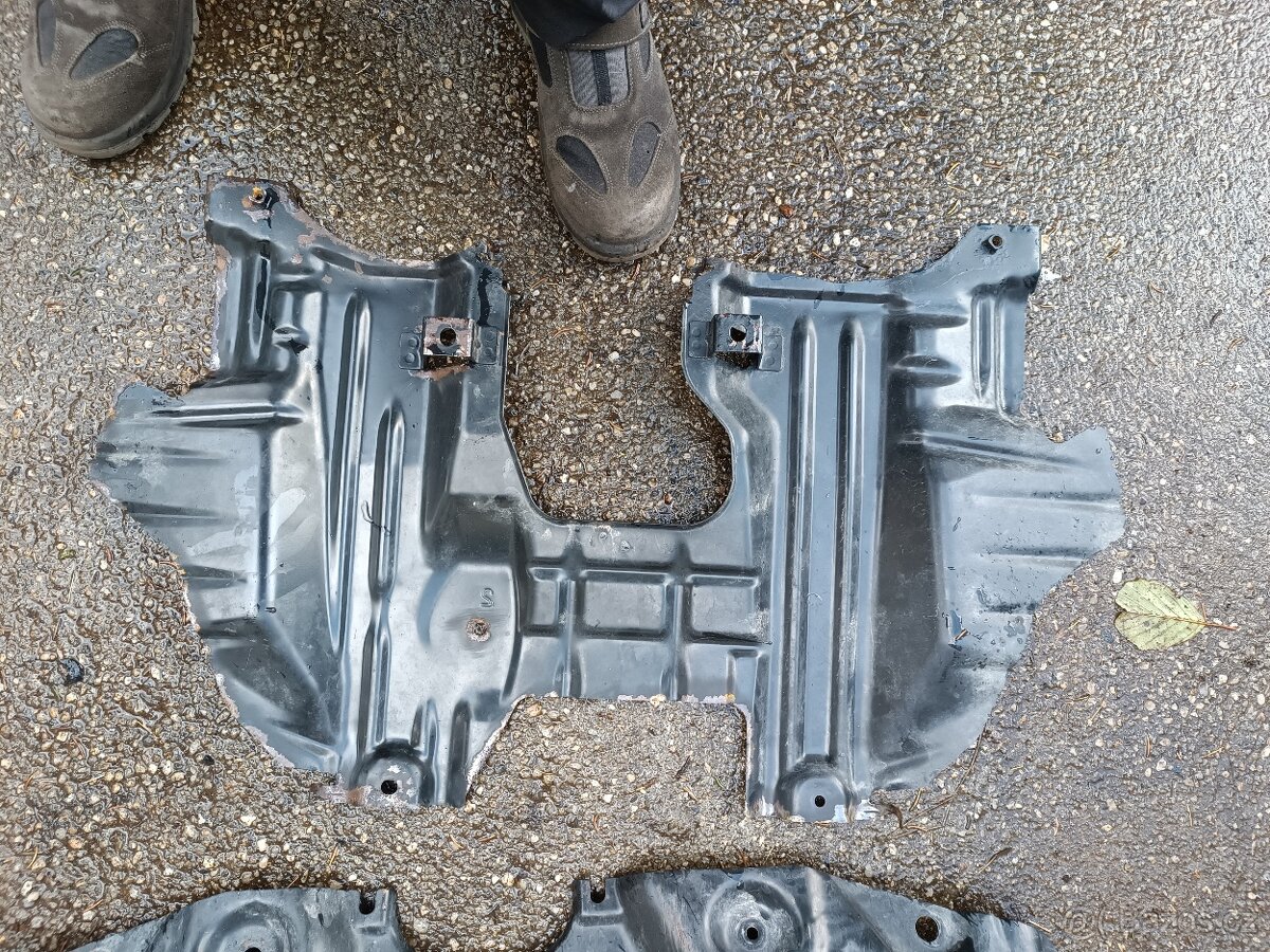 Kryty pod motor Toyota hilux - 4