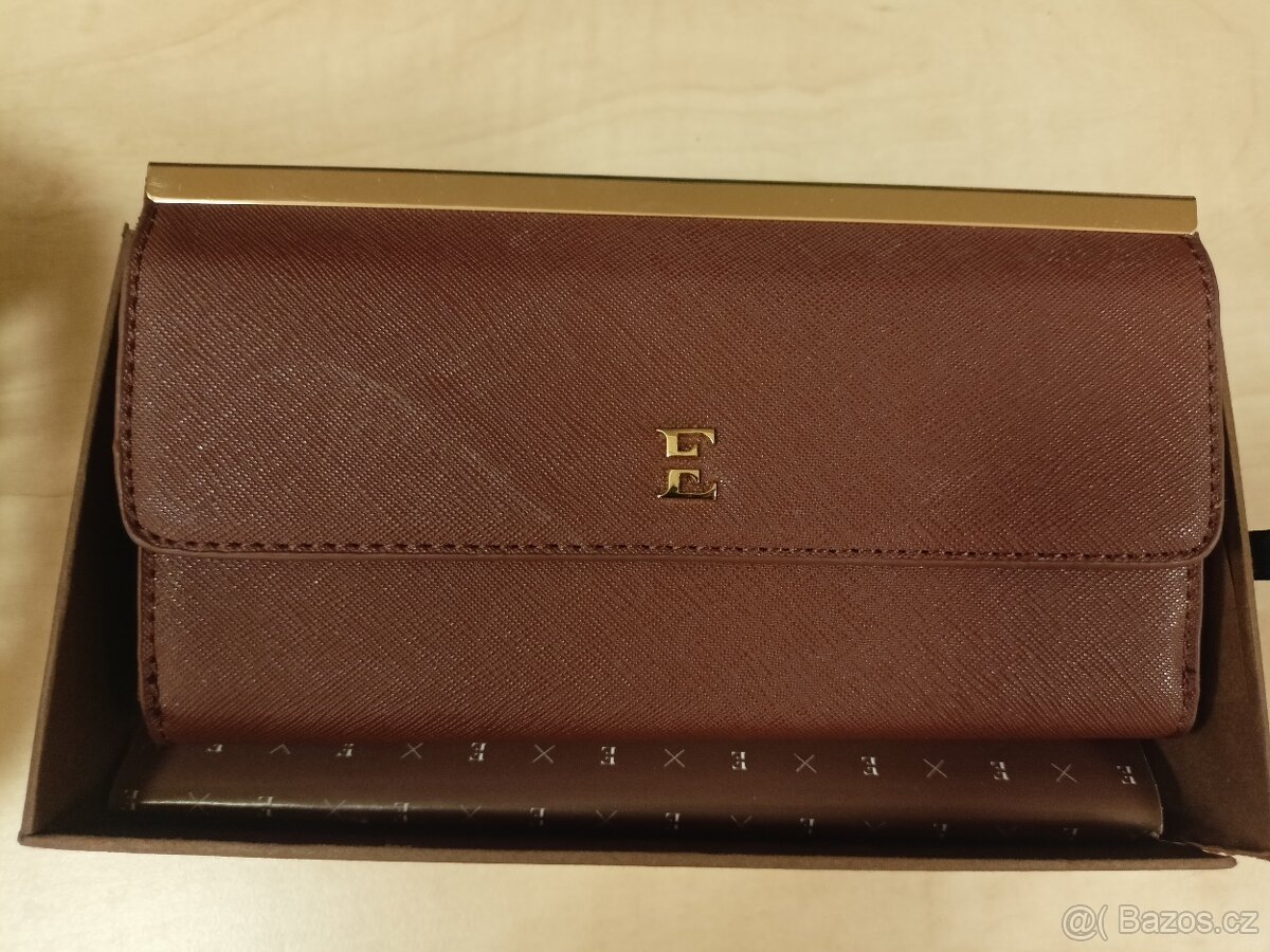 NOVÁ DÁMSKÁ PENĚŽENKA - 4