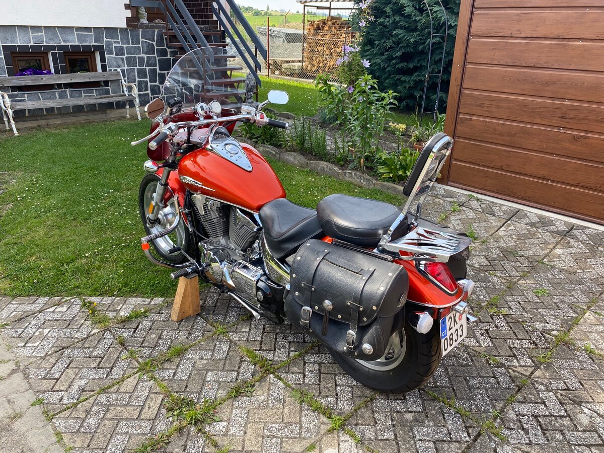 HONDA VTX 1300 C - 4