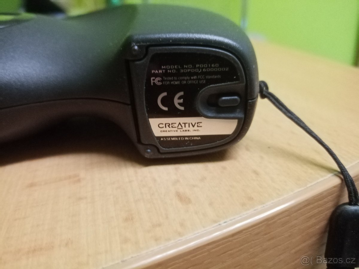 Prodám digi kamera a foťák - 4