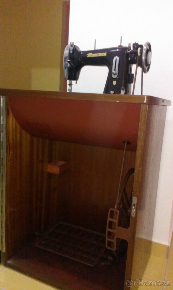 Šicí stroj Minerva - 4