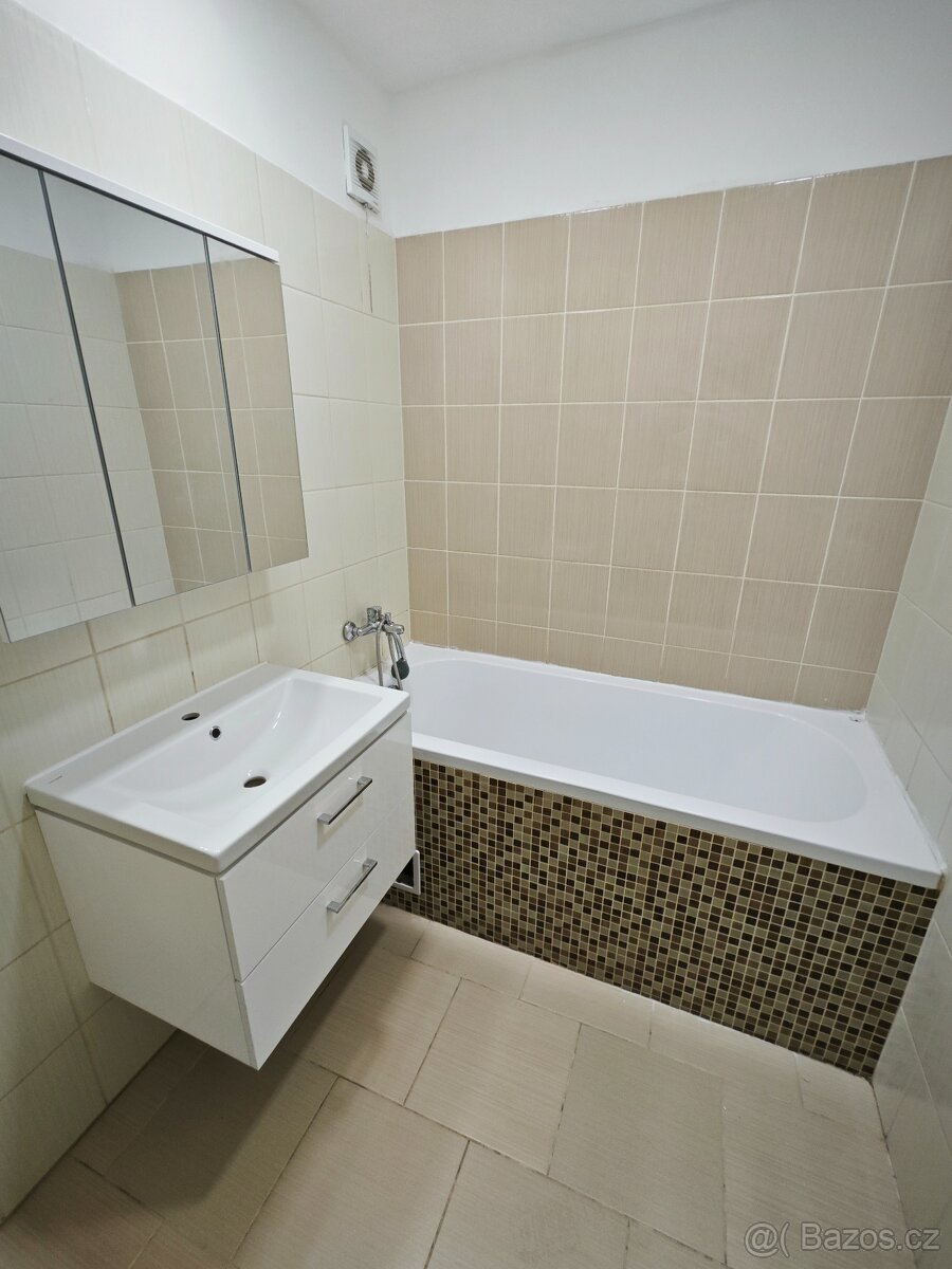 Prodej bytu 3+1, 59 m² Jablonec - 4