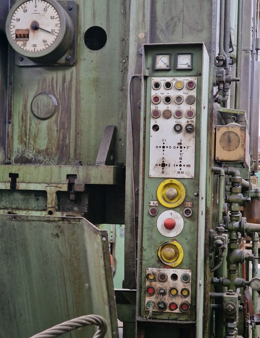 Klikový lis PKZZ I 315 / 2500 ( 2 ks ) - 4