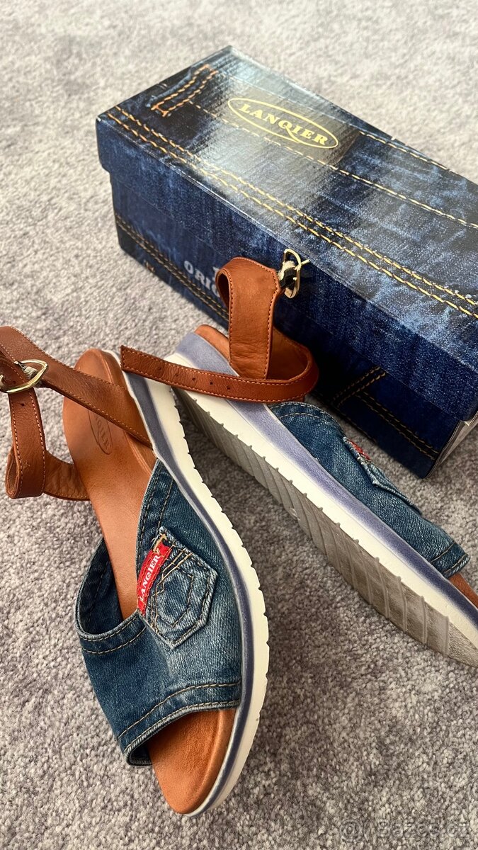 Dámské stylové sandály - 4