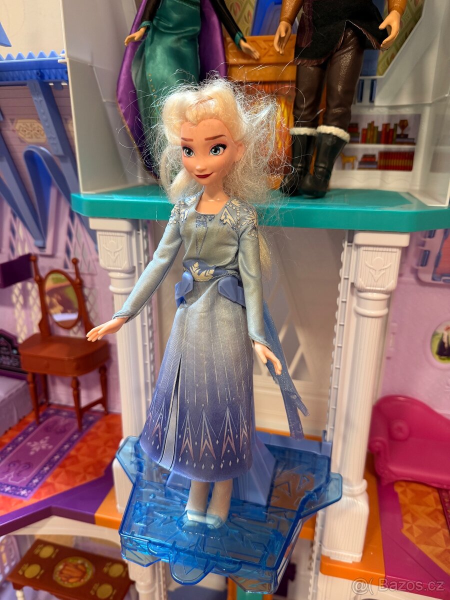 Frozen Arendelle Elsa zamek s panenkami - 4