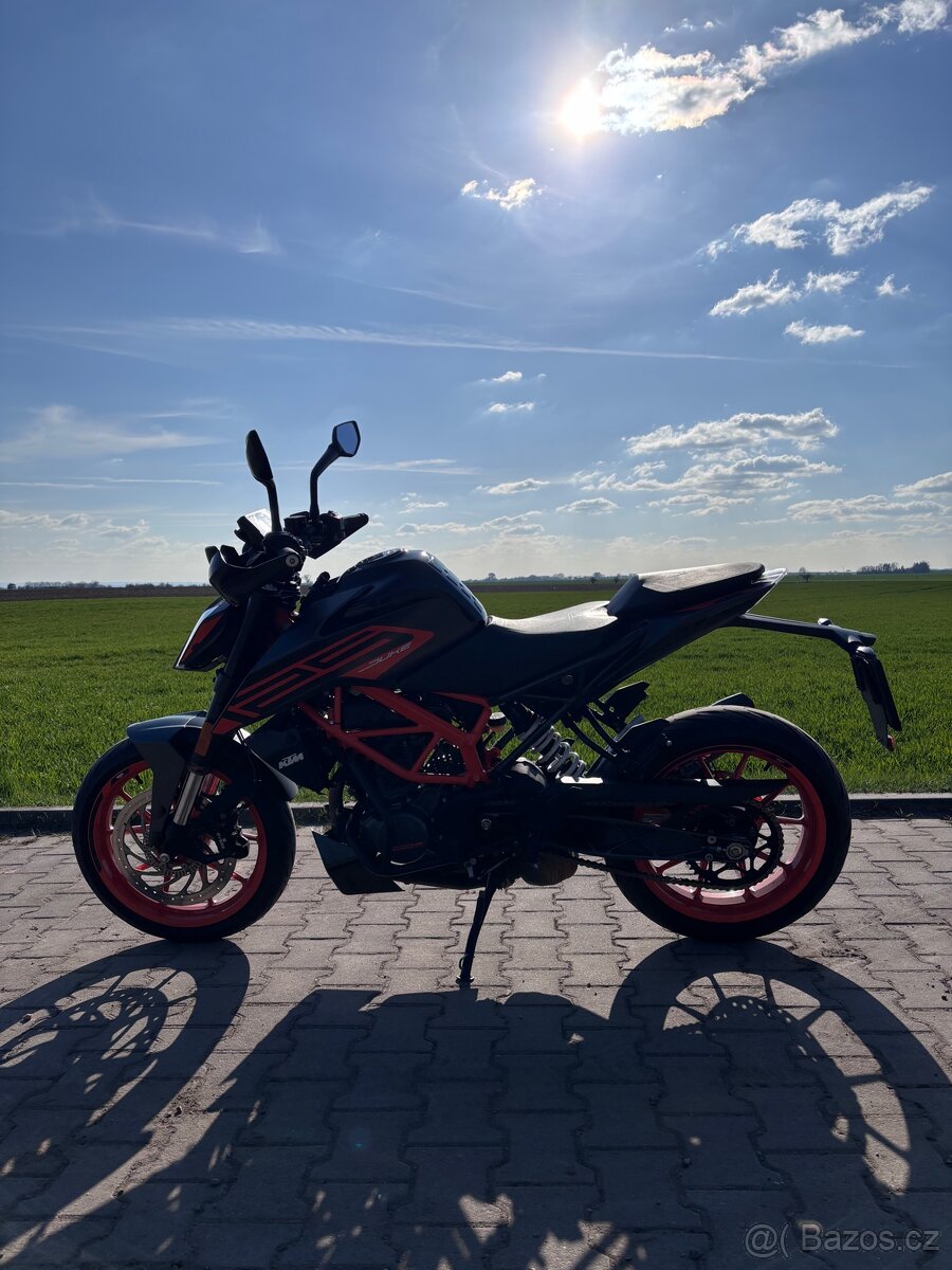 KTM Duke 125 Akrapovič - 4