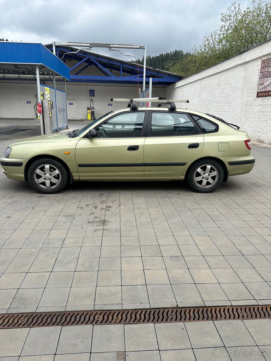 Prodám Hyundai Elantra 1.6 77 kW - 4