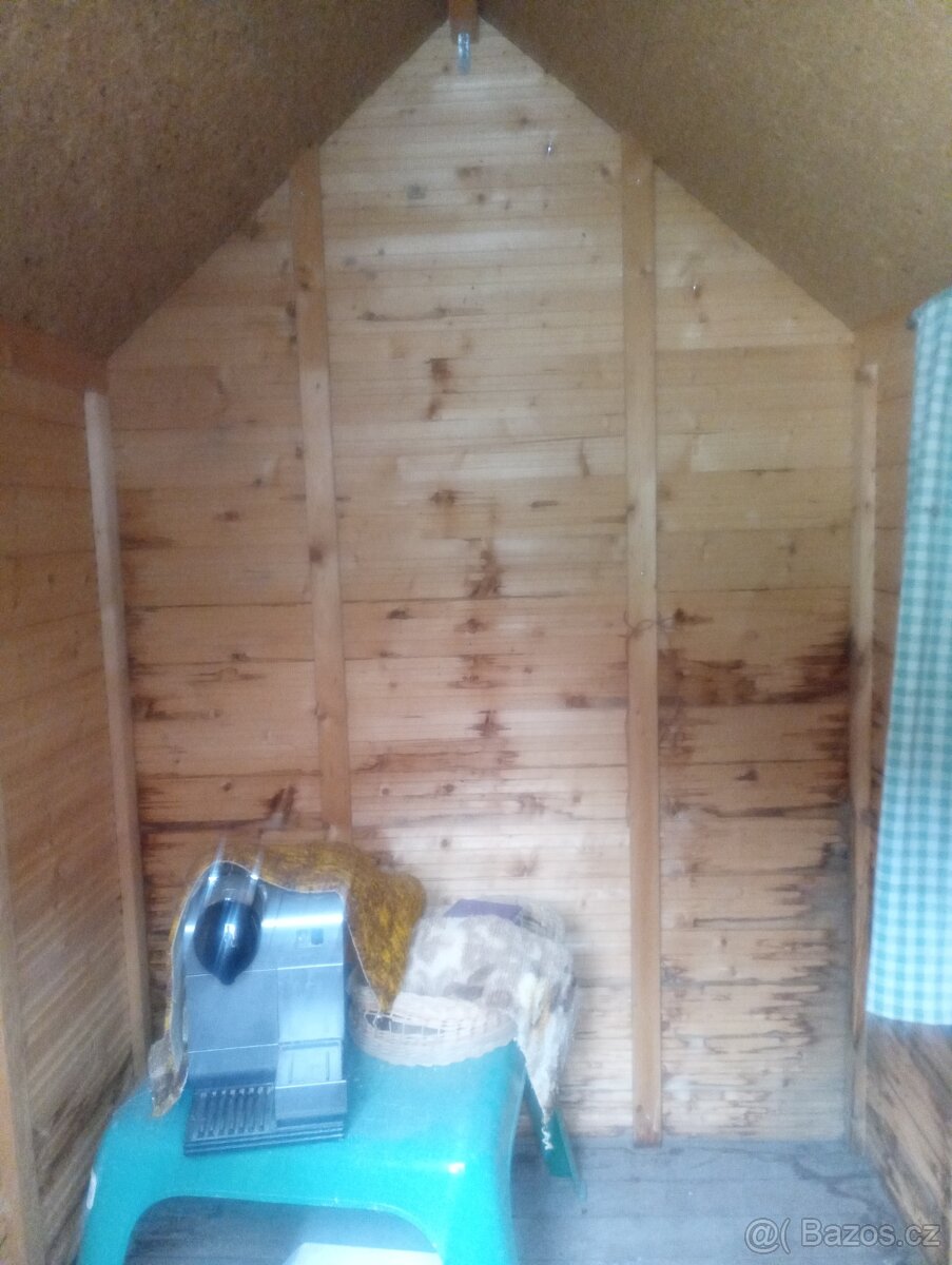 Prodám dřevěný domeček - 4