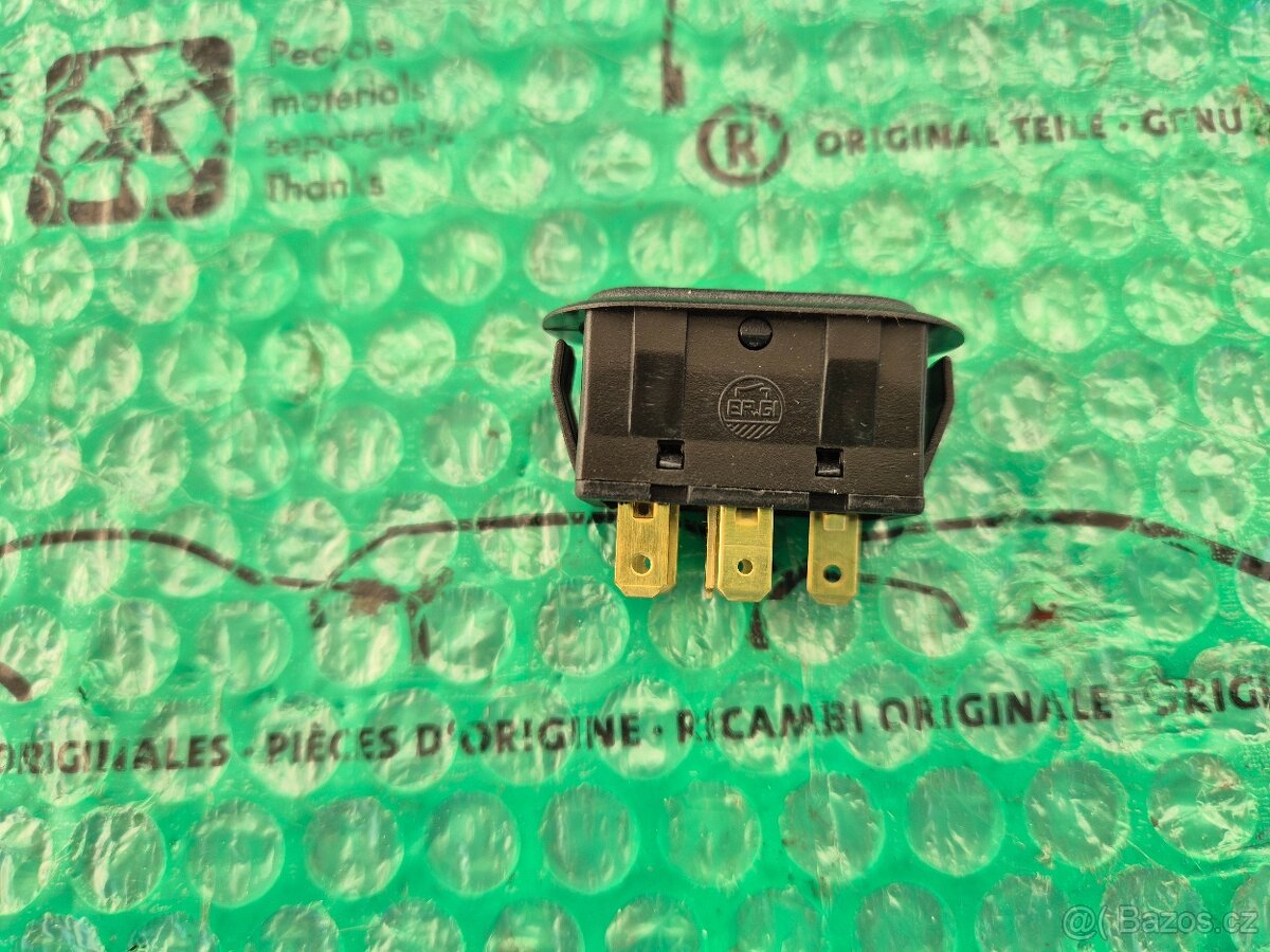 spínač elektrického stahování okna Škoda Favorit, Felicia - 4