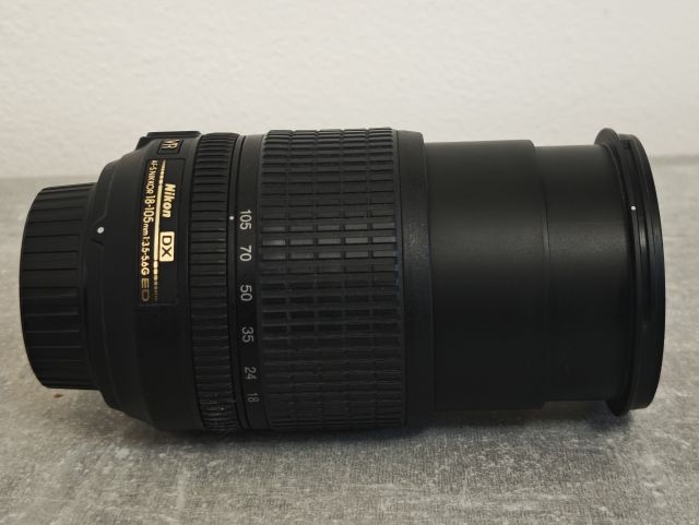 D90 NIKON s pevnou 35, ZOOMem 18 - 105 a brašnou - 4