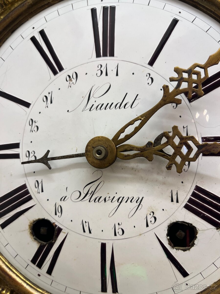 Francouzké hodiny DO VAŠÍ VINOTÉKY - 4