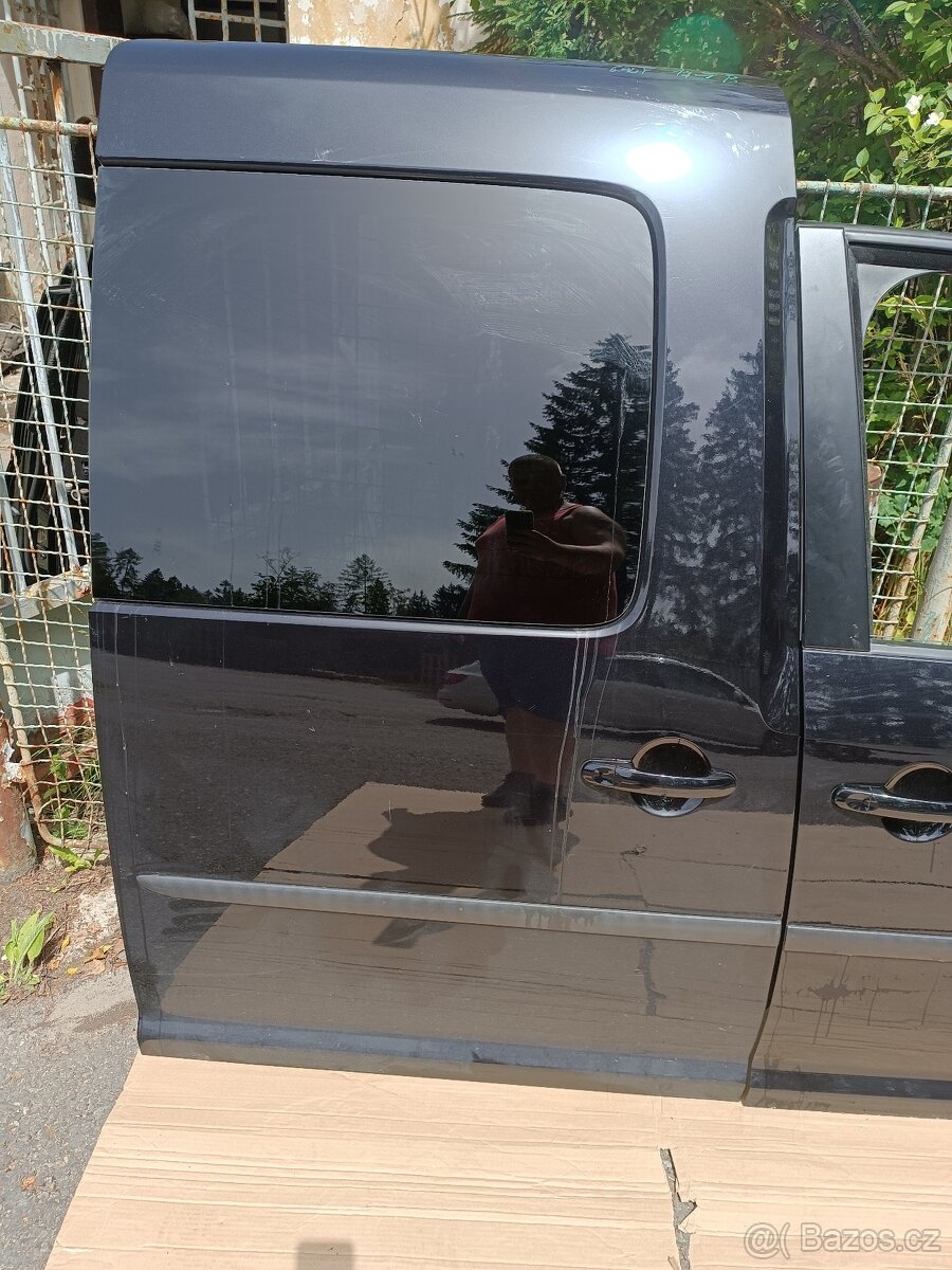 VW Caddy Maxi - boční dveře, šoupačky, zpětné zrcátko - 4