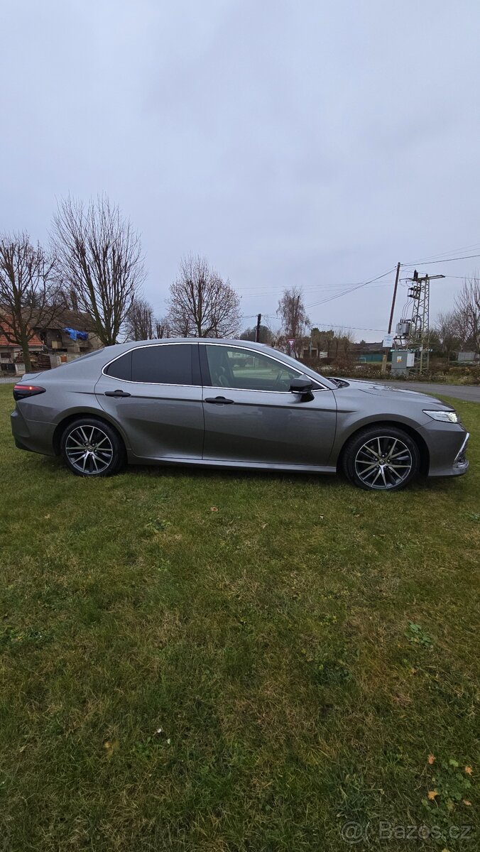Prodám Toyota Camry Hybrit Executve - 4