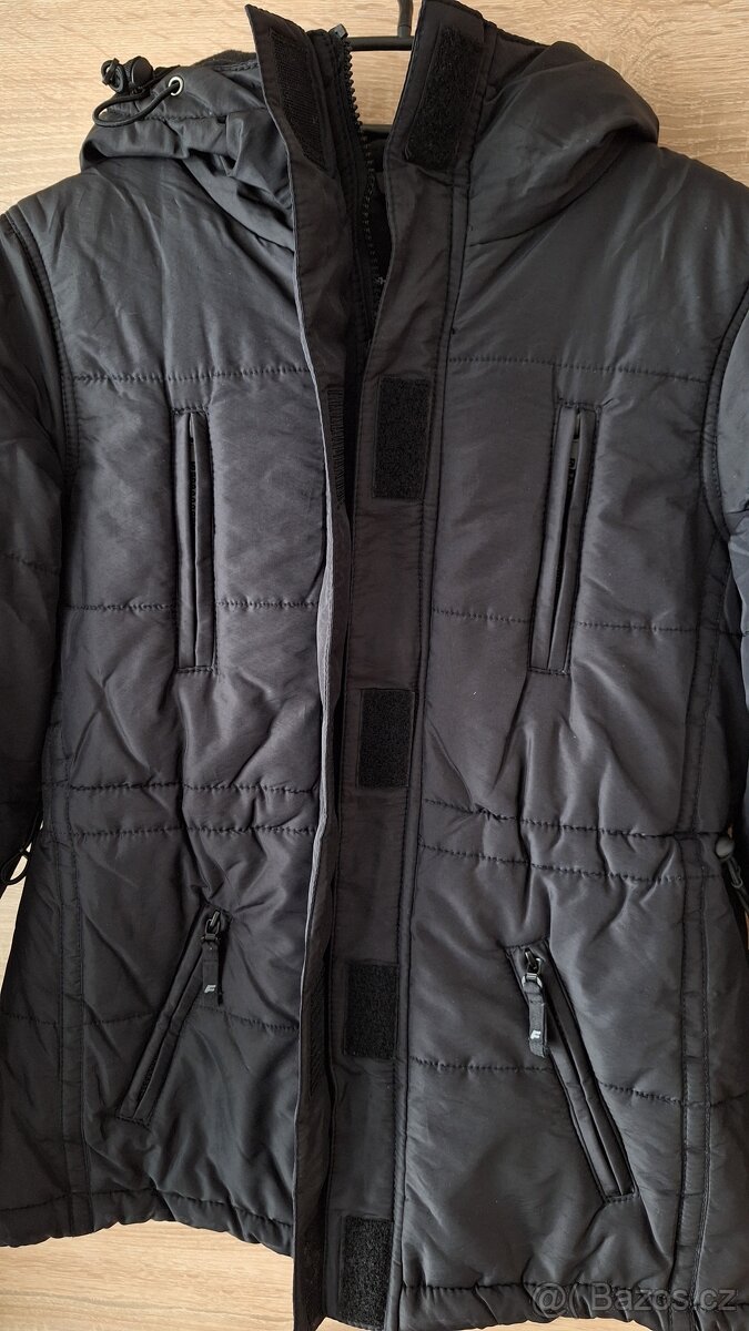 Dámská černá zimní bunda - 4