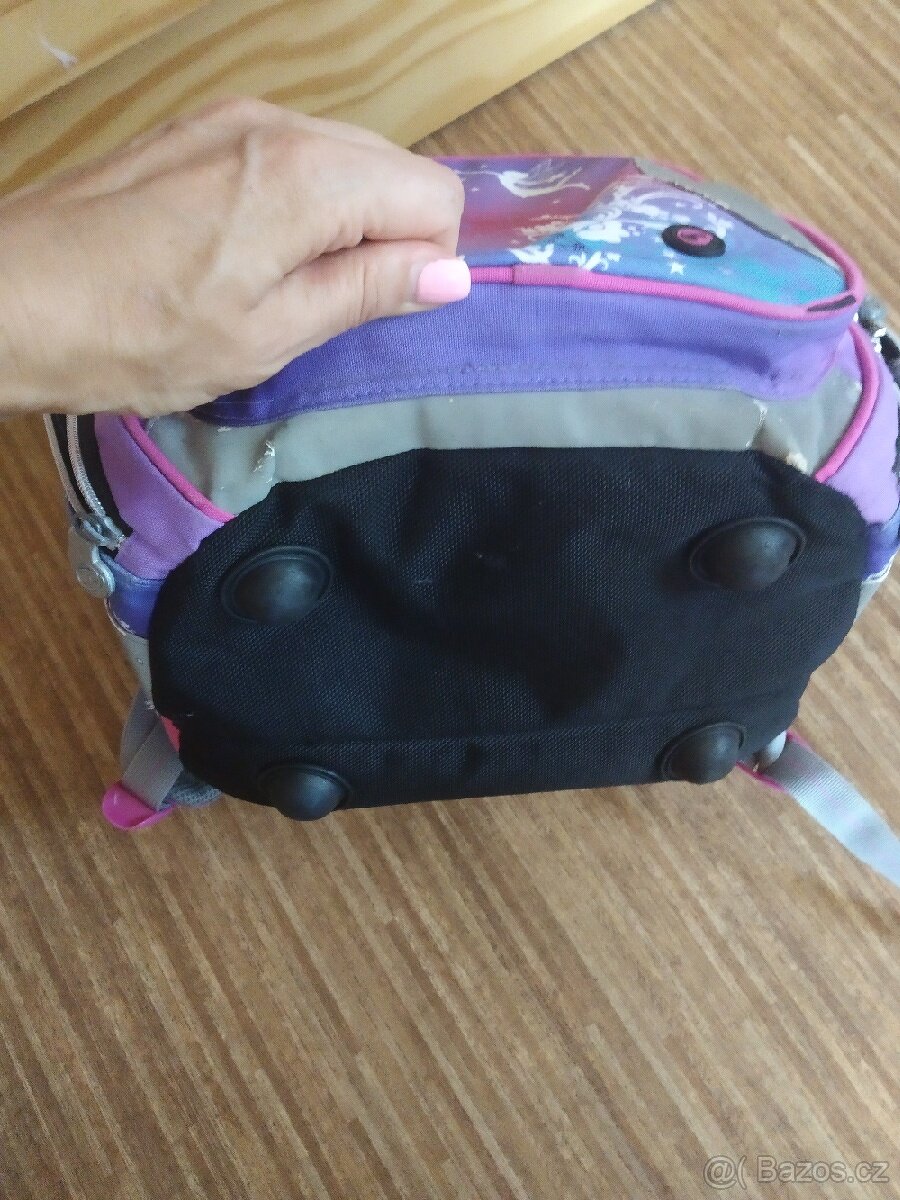 Prodám školní batoh pro první stupeň zn.Bagmaster - 4