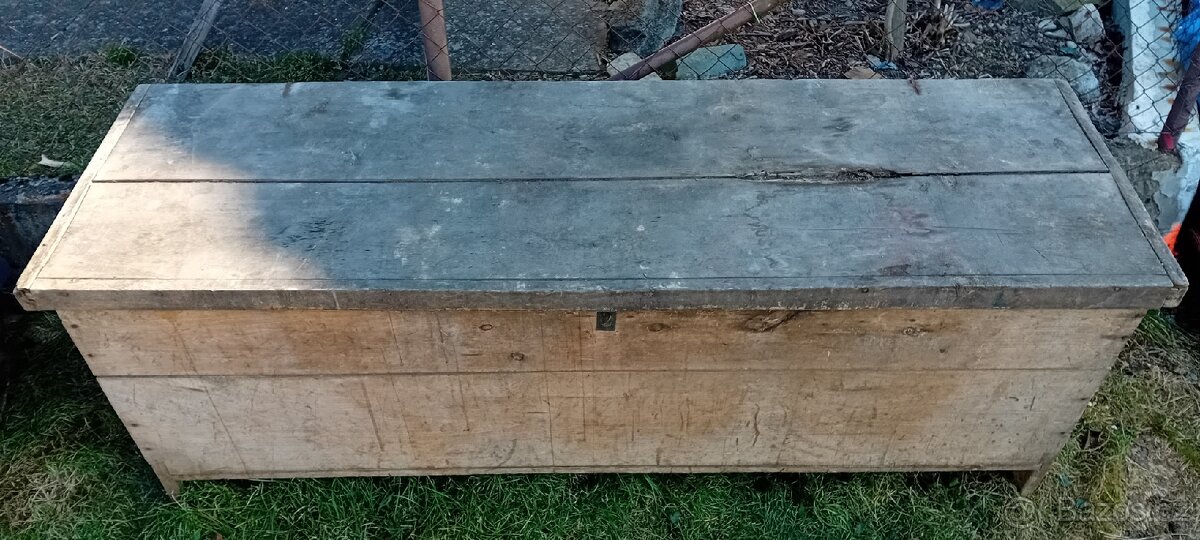 Starožitná dřevěná truhla - 4