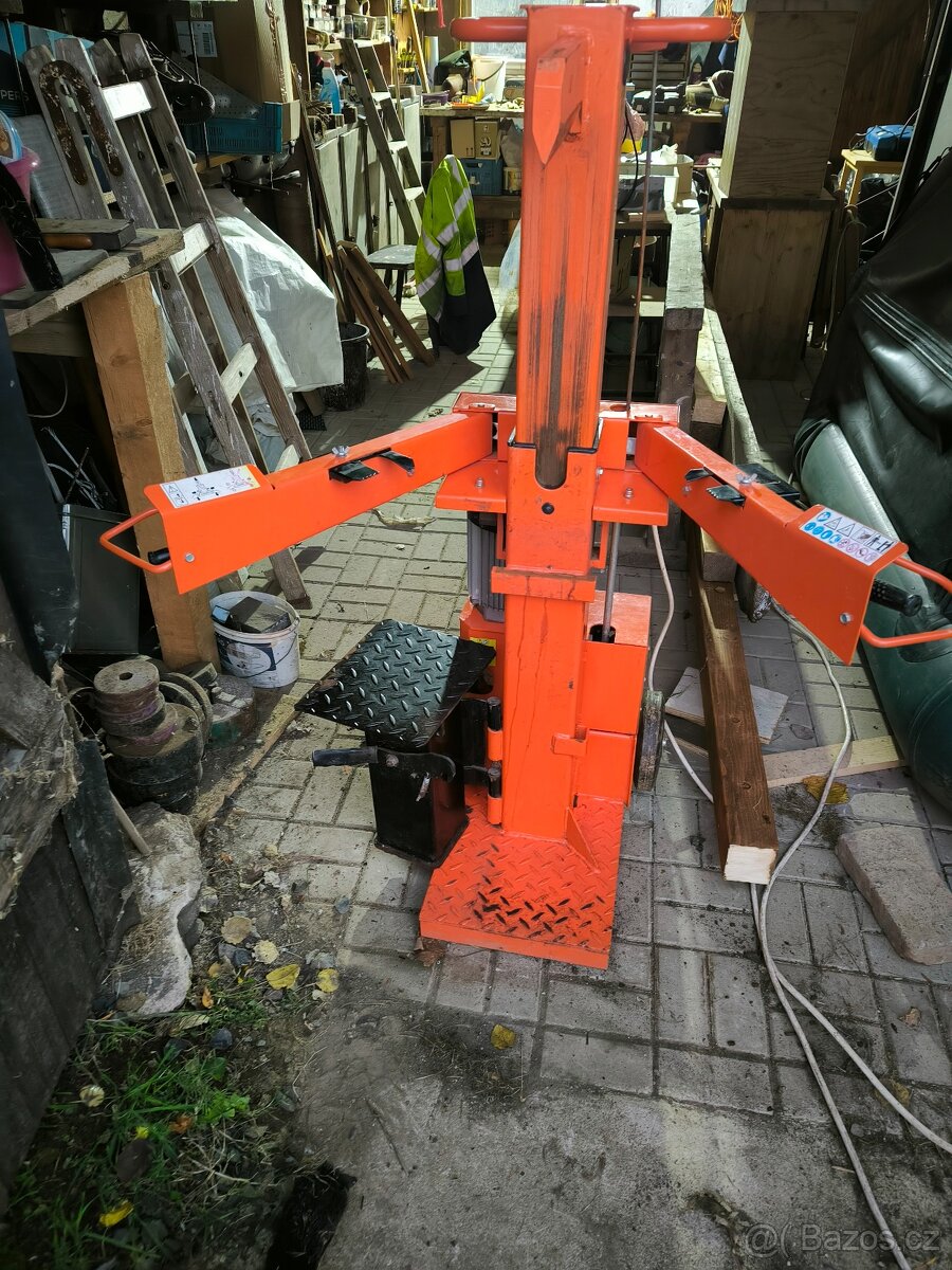 Štípačka na dřevo 10t - 4