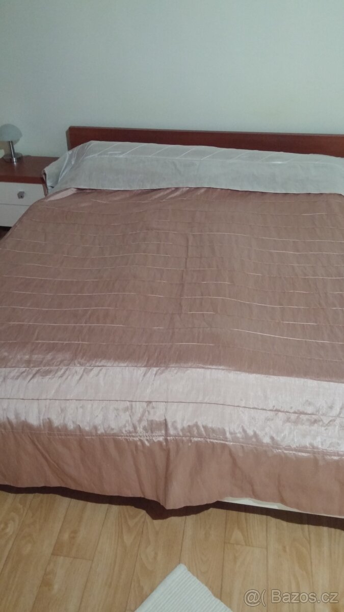 Přehoz na dvojpostel - 4