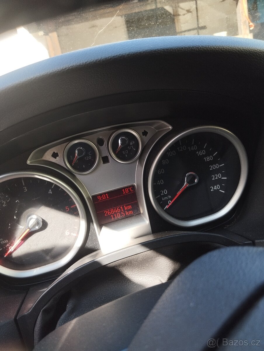 Ford Focus 2.0tdci r.v 2010 - 4