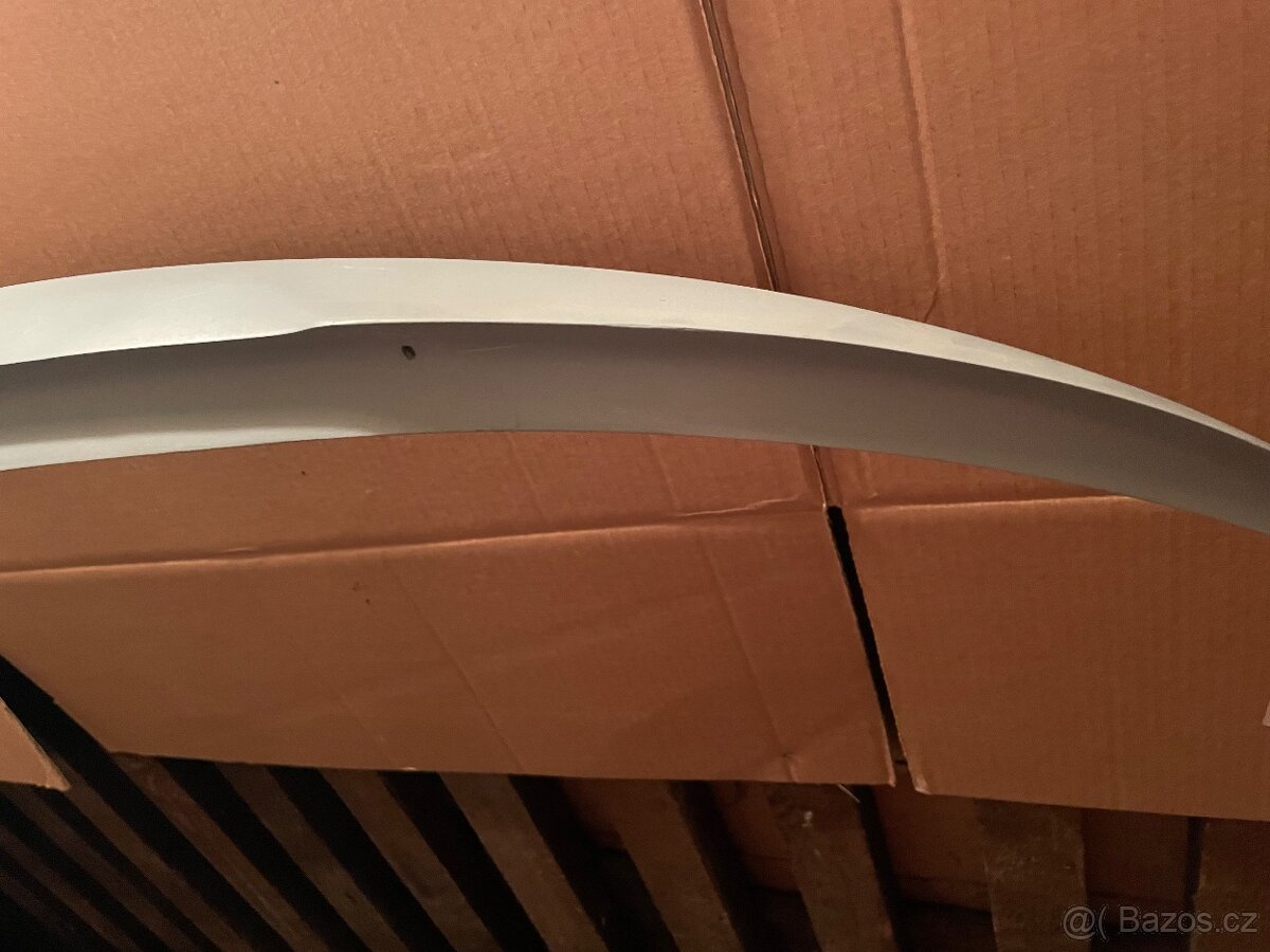 Křídlo bmw f30 - 4