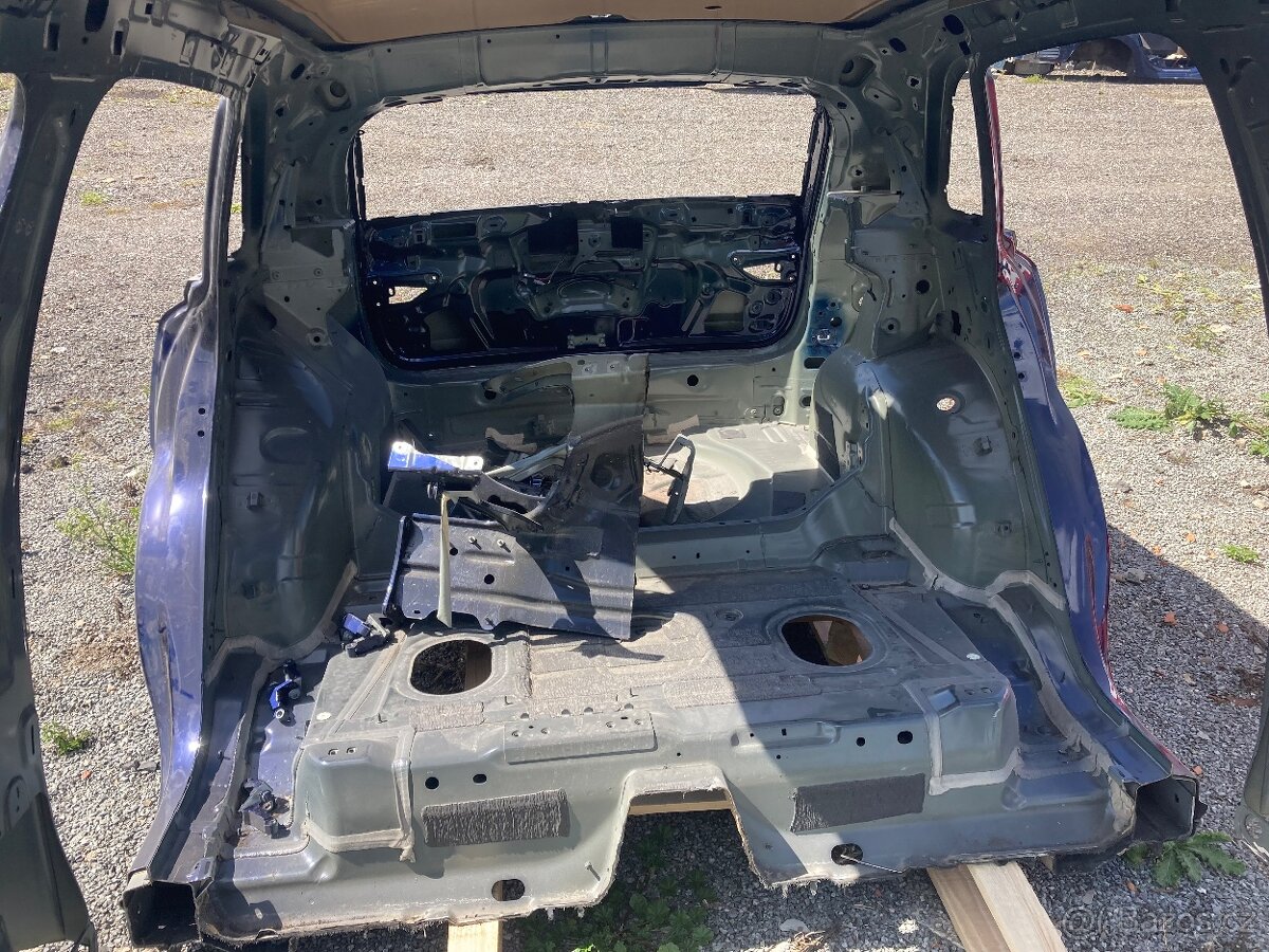 Audi Q3 skelet, části karoserie, čtvrtka - 4