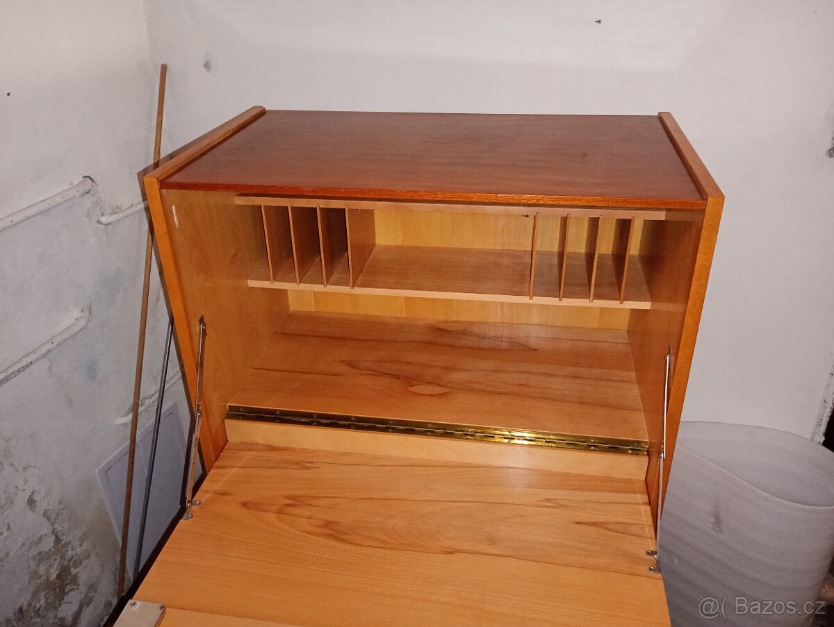 MEZULÁNIK Retro Komoda kabinet - 4