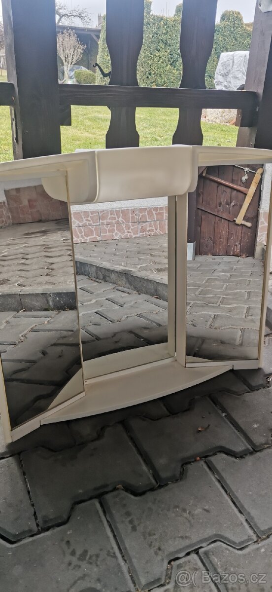 Koupelnový nábytek - 4