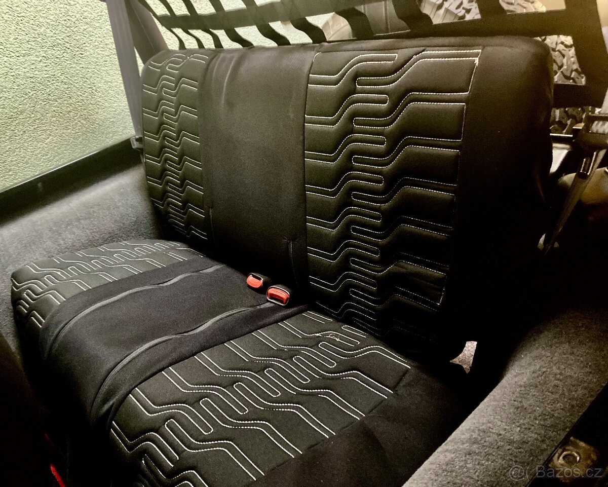 Jeep Wrangler 4.0L 6ti válec TJ 4X4 evropská verze