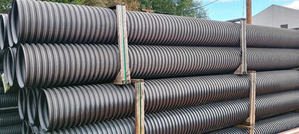 Trubky a betonové prefabrikáty - 4