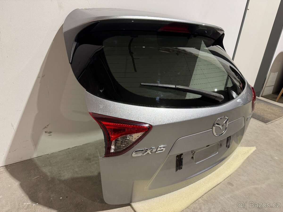 Páté dveře Mazda CX-5 KE, kód barvy 38P - 4