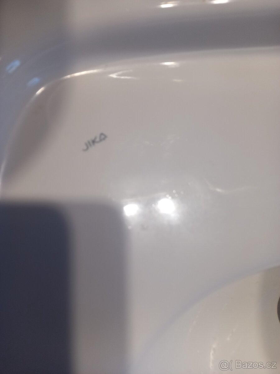 Umyvadlo s pákovou baterii - 4