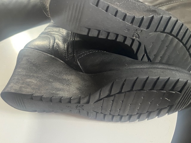 Prodám kožené kozačky Caprice - 4