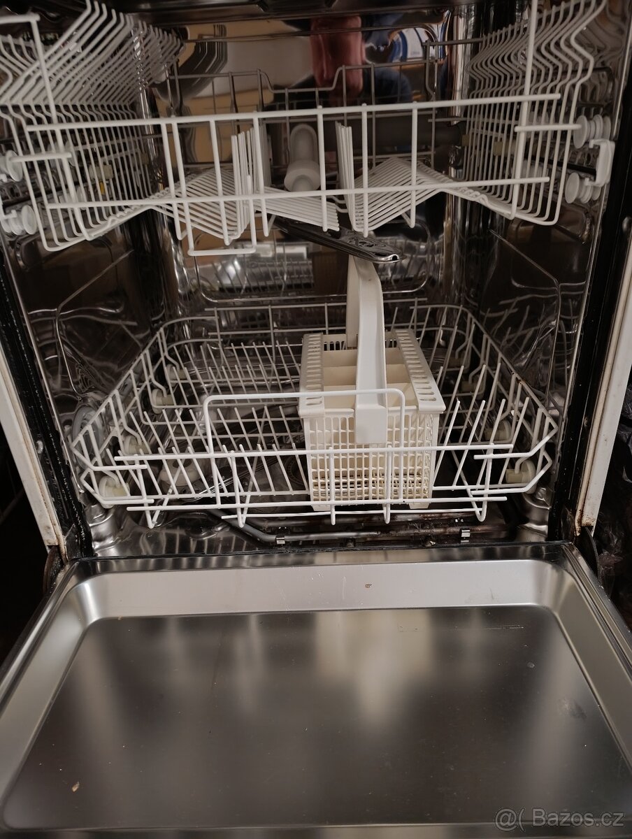 Myčka Electrolux - 4