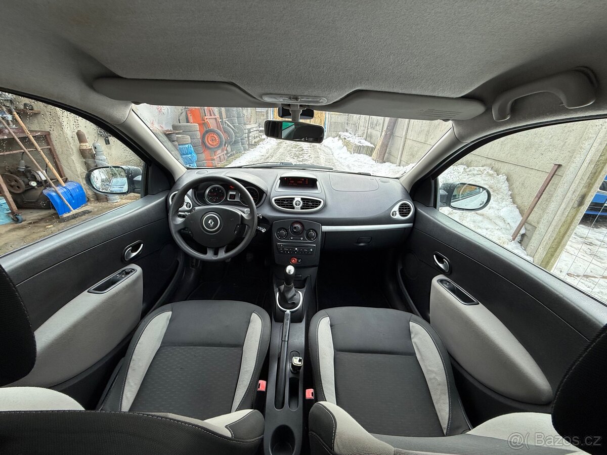 Renault Clio III Sleva 1.5dCi 2012 Tažné AC - 4