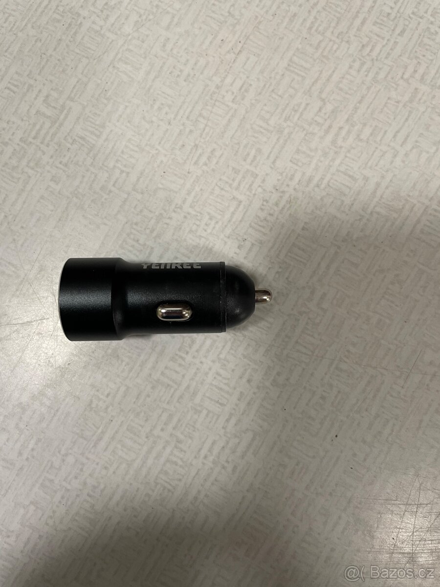 Nabíječka USB do auta - 4