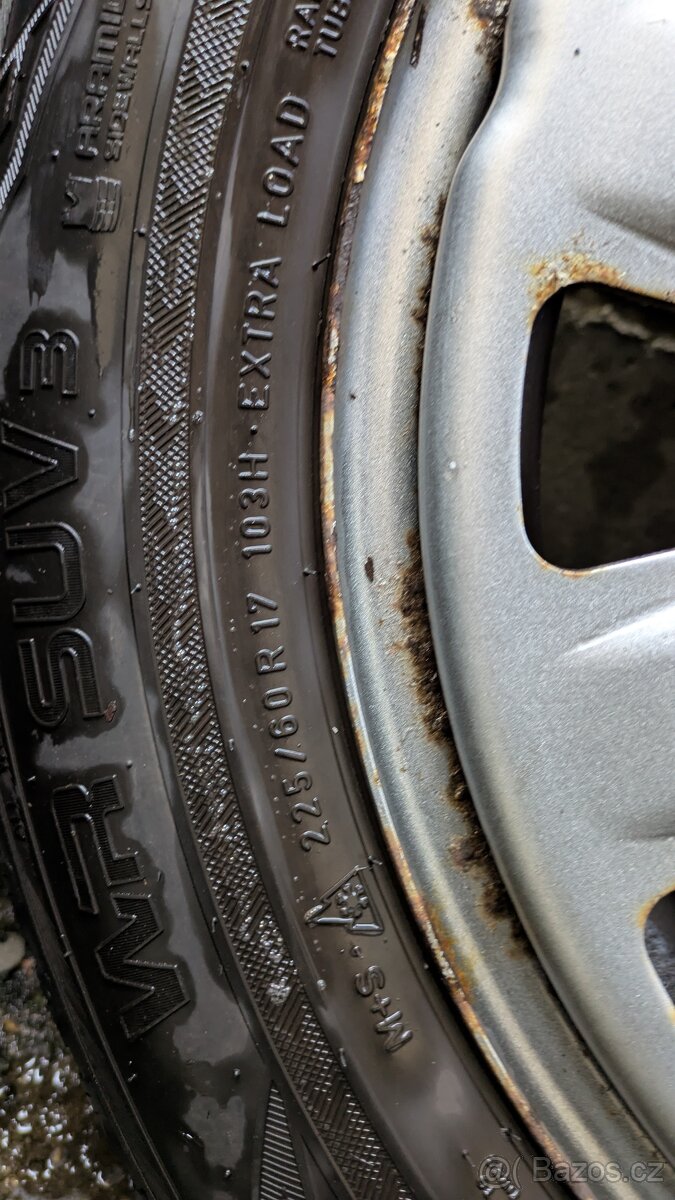 Sada zimních pneu Nokian 225/60 R17 103H XL na discích - 4