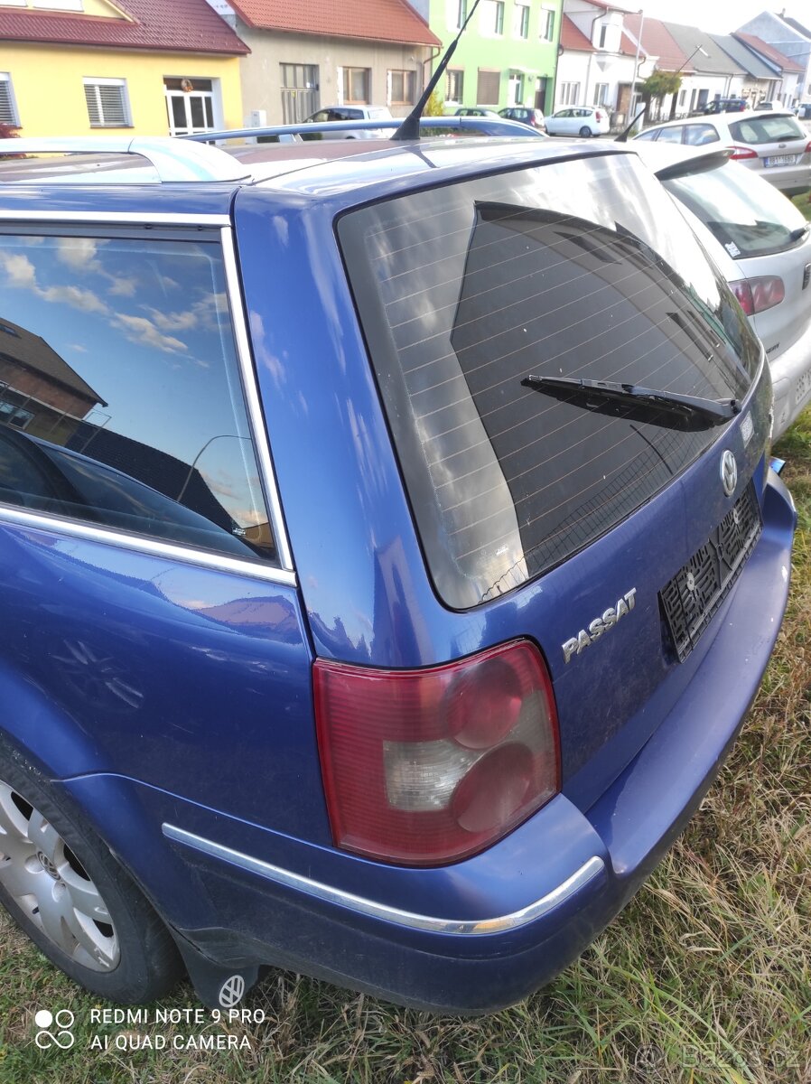 Prodám VW passat 2,5 kombi - 4