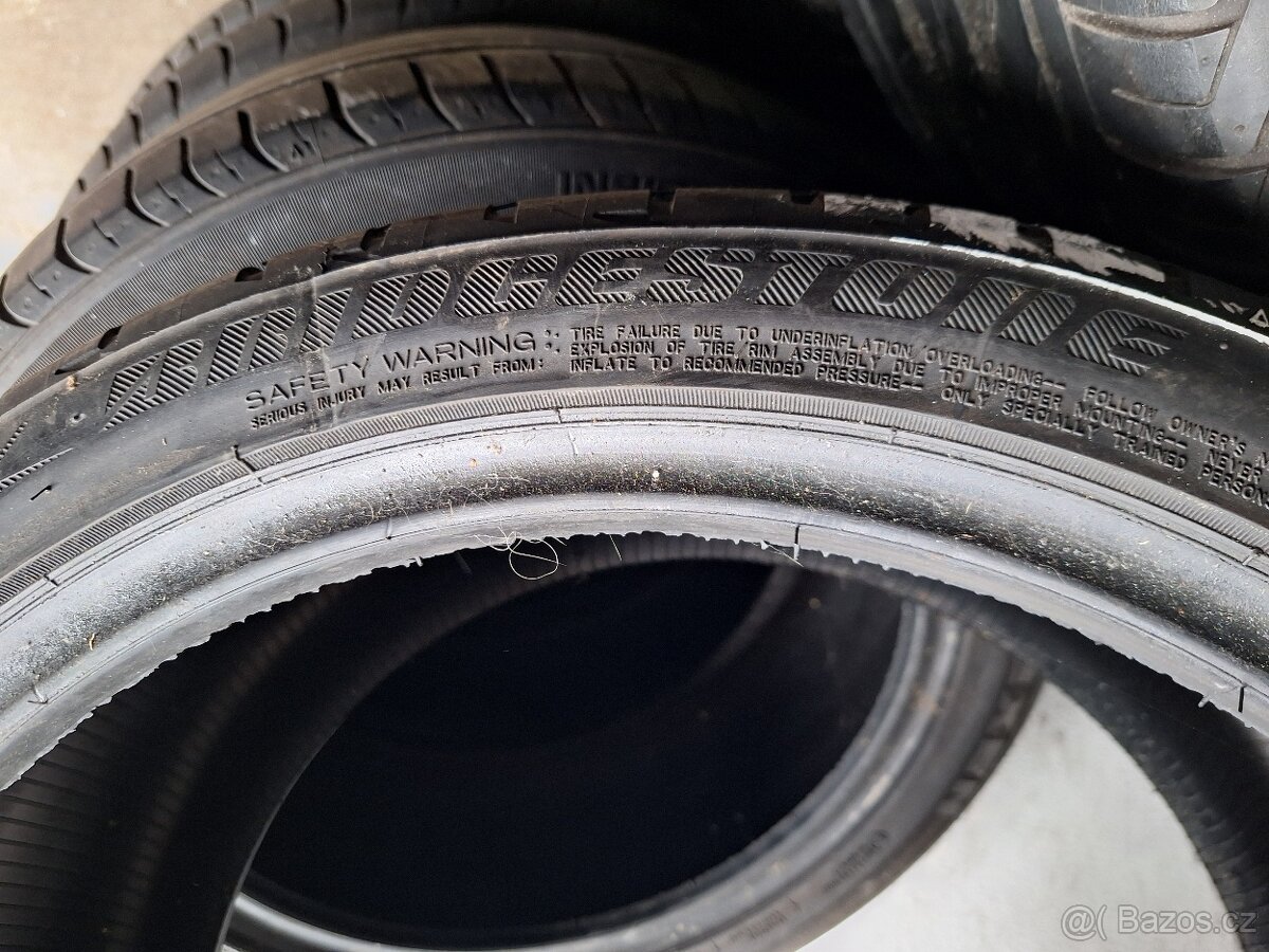 Prodám letní pneu 255/35/18 Bridgestone - 4