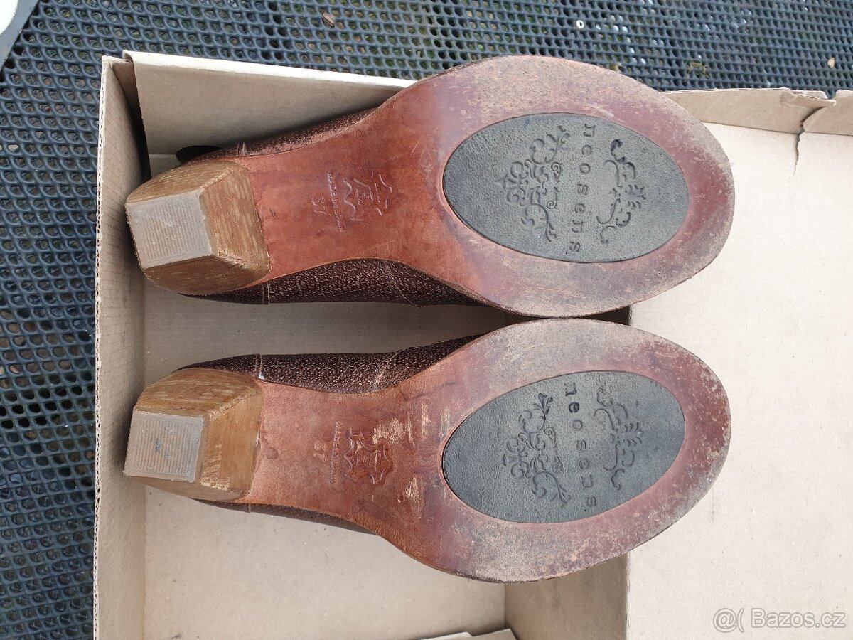 Dámské boty na klínku Neosens - 4