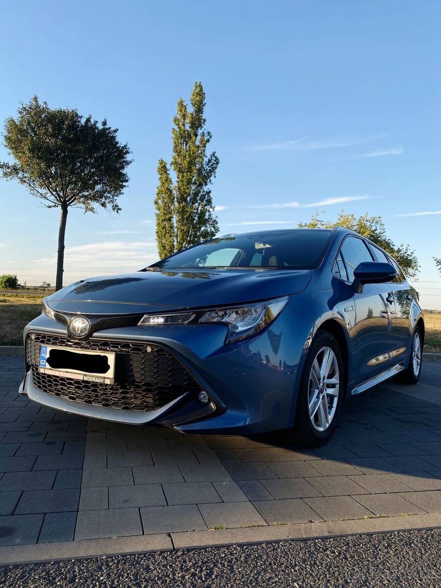 TOYOTA COROLLA 1.8 HYBRID - 4