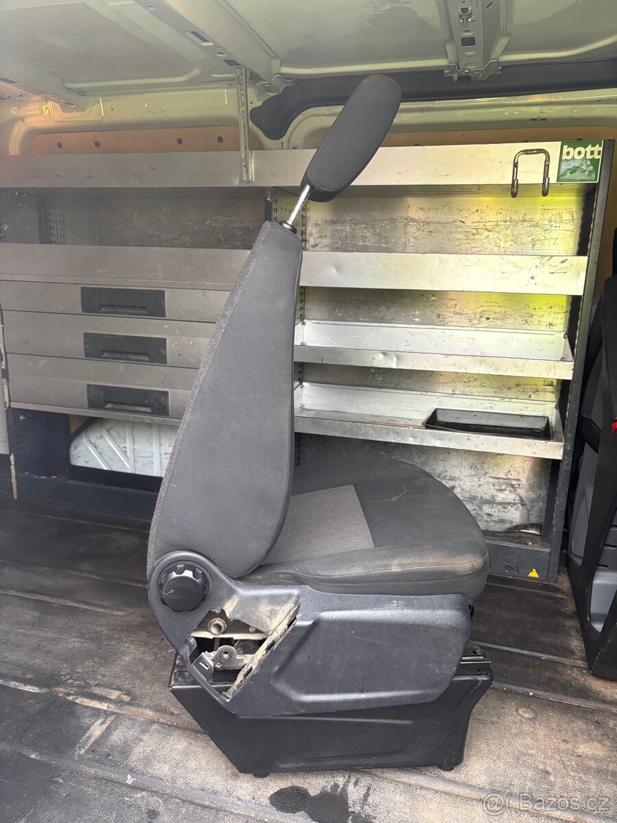 Autosedačka a Čelounění Ford transit custon - 4