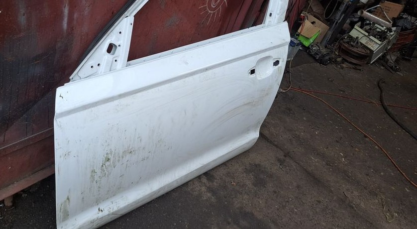 Leve predni dvere audi A6 4G - 4