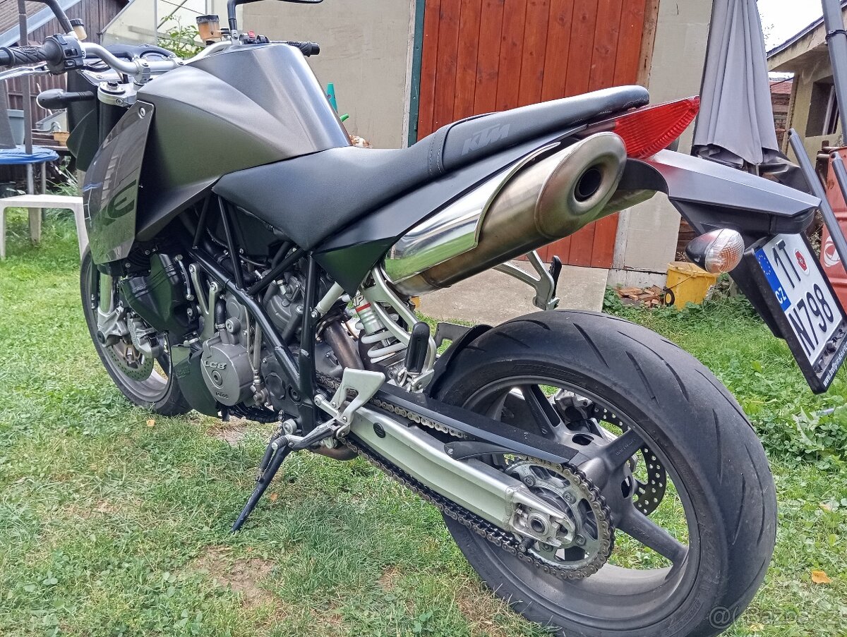 KTM 990 SuperDuke - 4