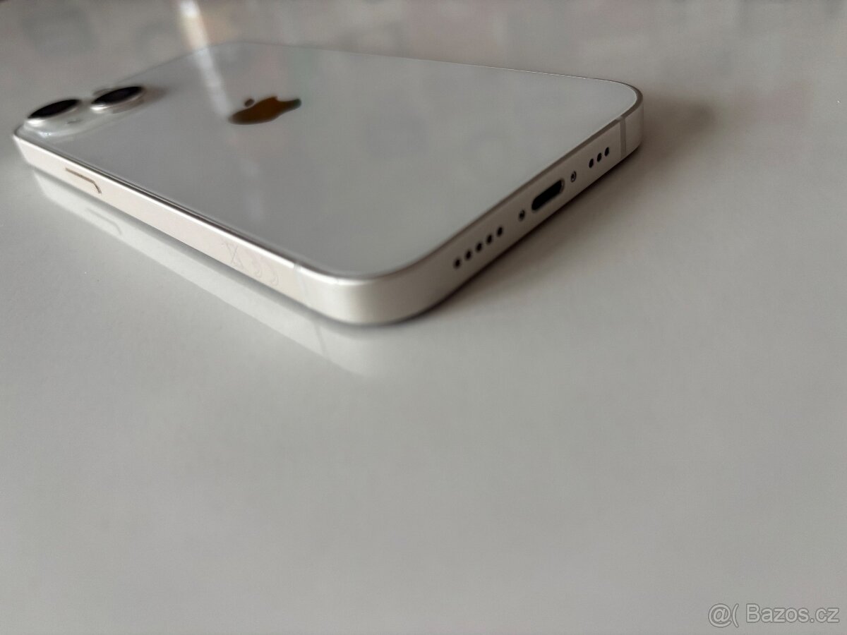 iPhone 13 128 GB bílá barva - 4