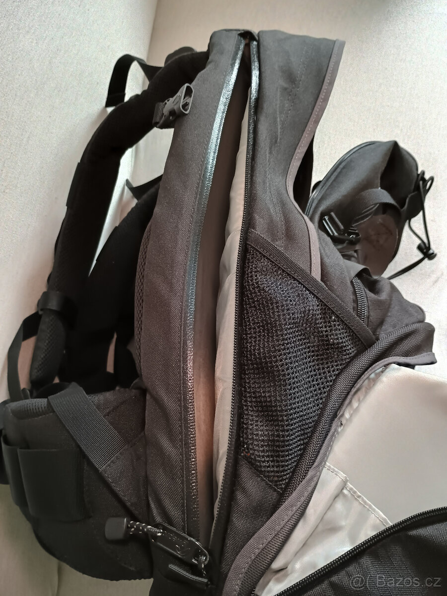 Fotobatoh LowePro CompuRover AW - 4