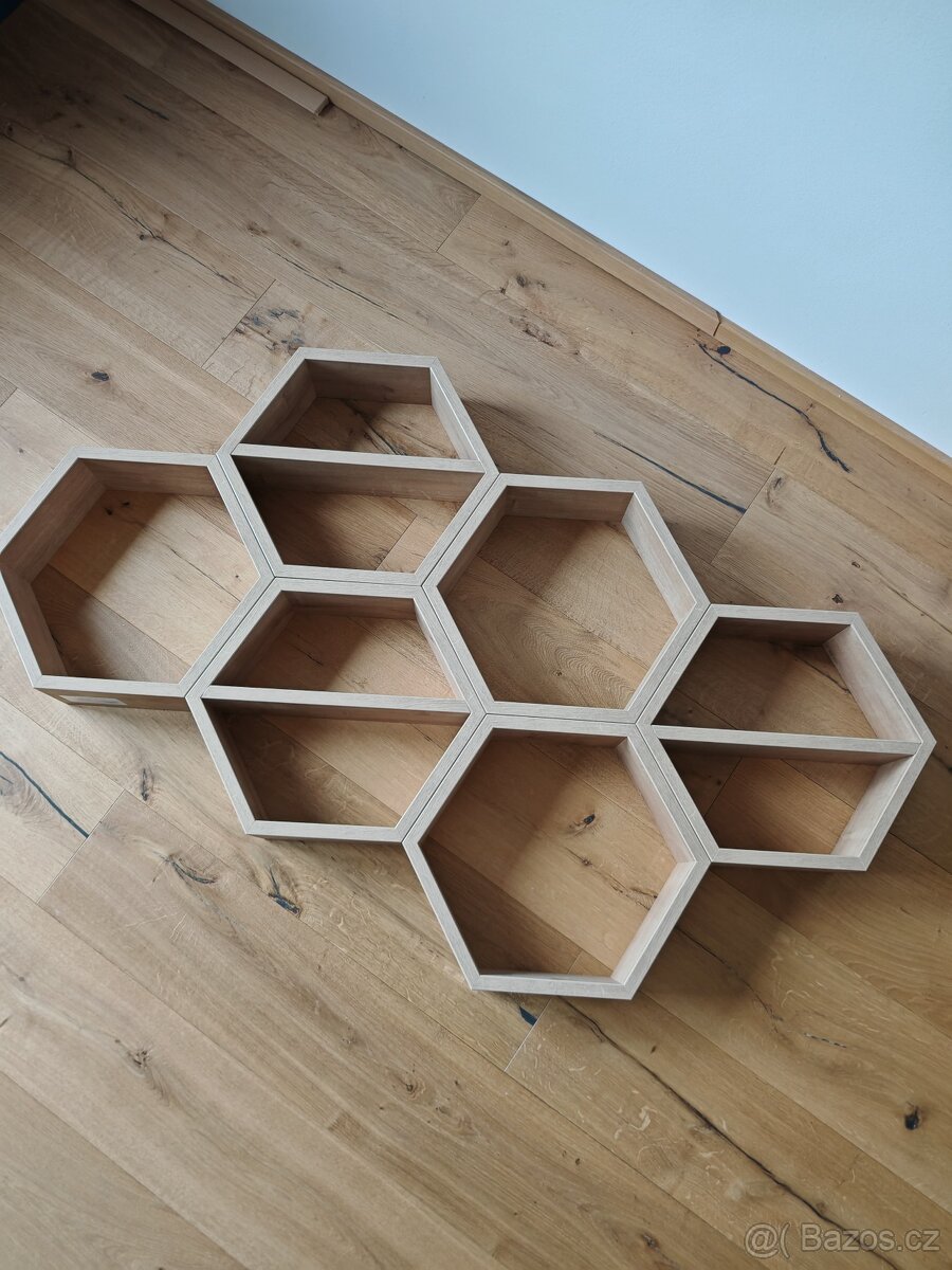 Prodám závěsné police hexagon (6 ks) - 4