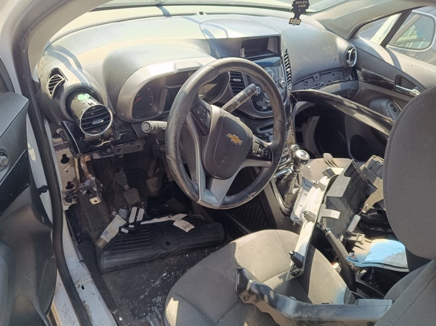 ND z Chevrolet Orlando 1796.cm3 104.kw bezín r.v.2011 (K14) - 4