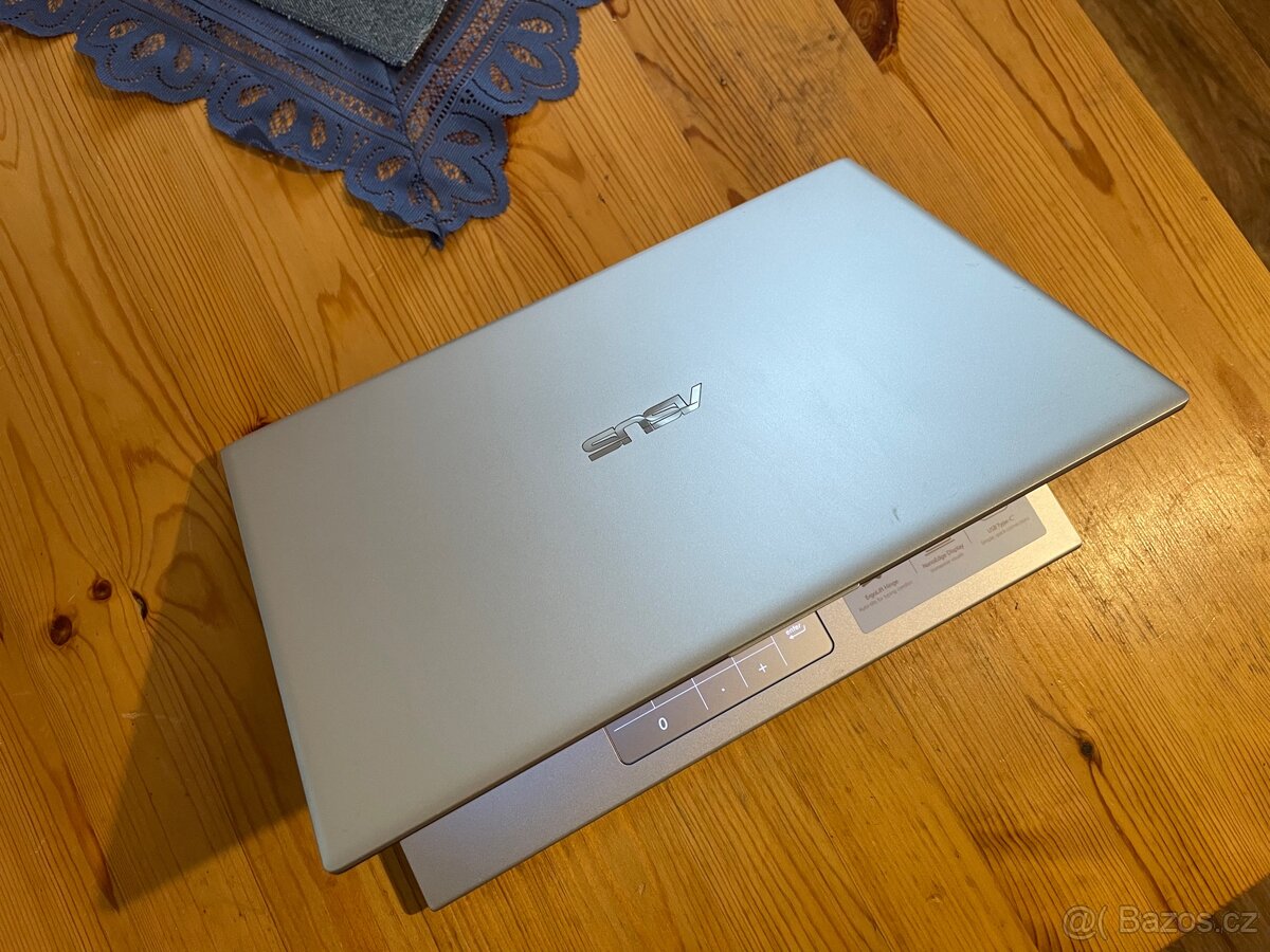 Asus Vivobook 14, model A412D - 4